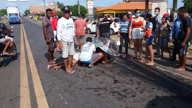 Vazamento de óleo em pista provoca quedas de moto em Buriti dos Lopes
